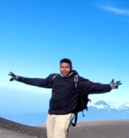 Happy customer after Belize excursion